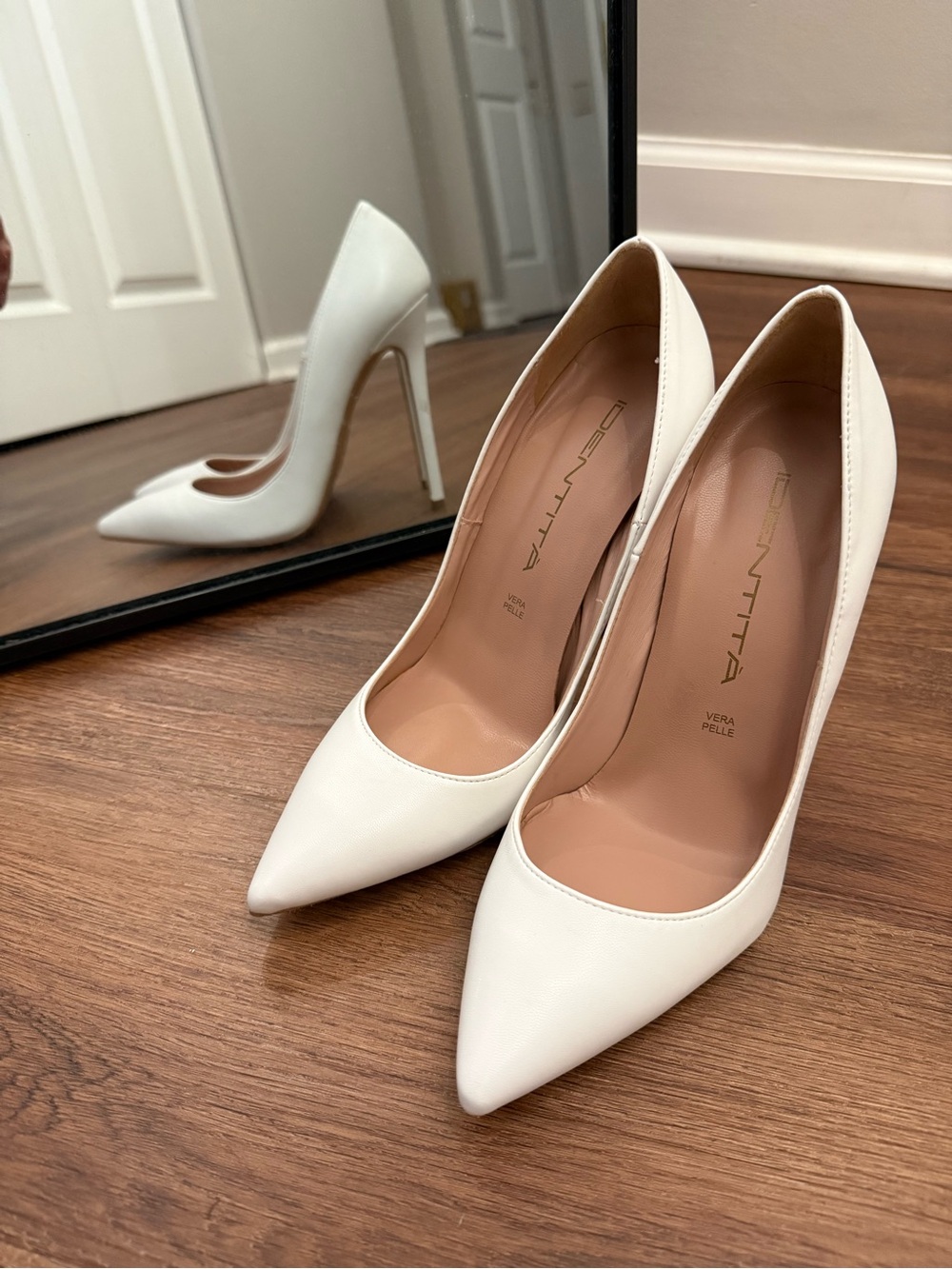 Vernetta White Pointed-Toe Leather Stiletto Heels